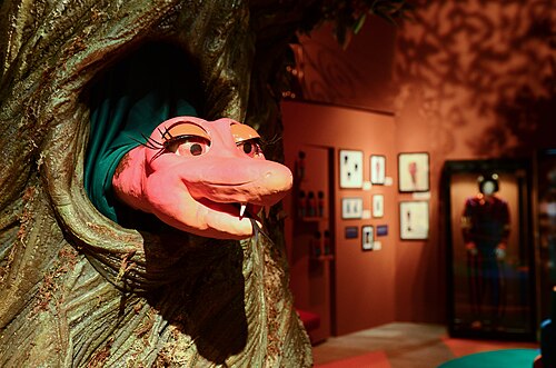 A cobra Celeste, personagem do programa Castelo Rá-Tim-Bum na exposição Rá-Tim-Bum.